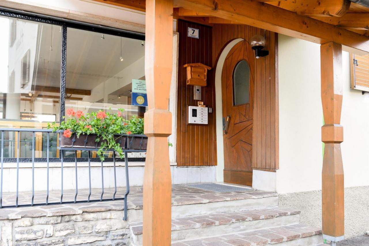 Guesthouse Rosengarten Добб'яко Екстер'єр фото